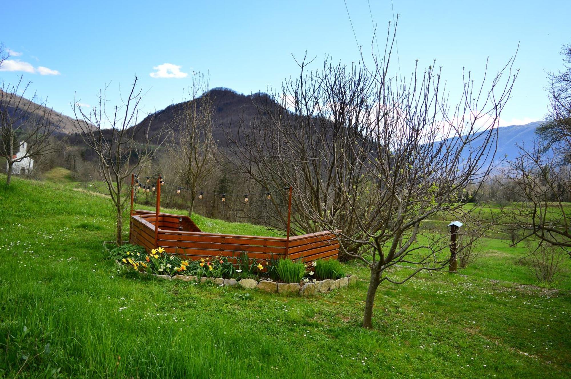Sleeping With The Bees Kozjak كوباريد المظهر الخارجي الصورة